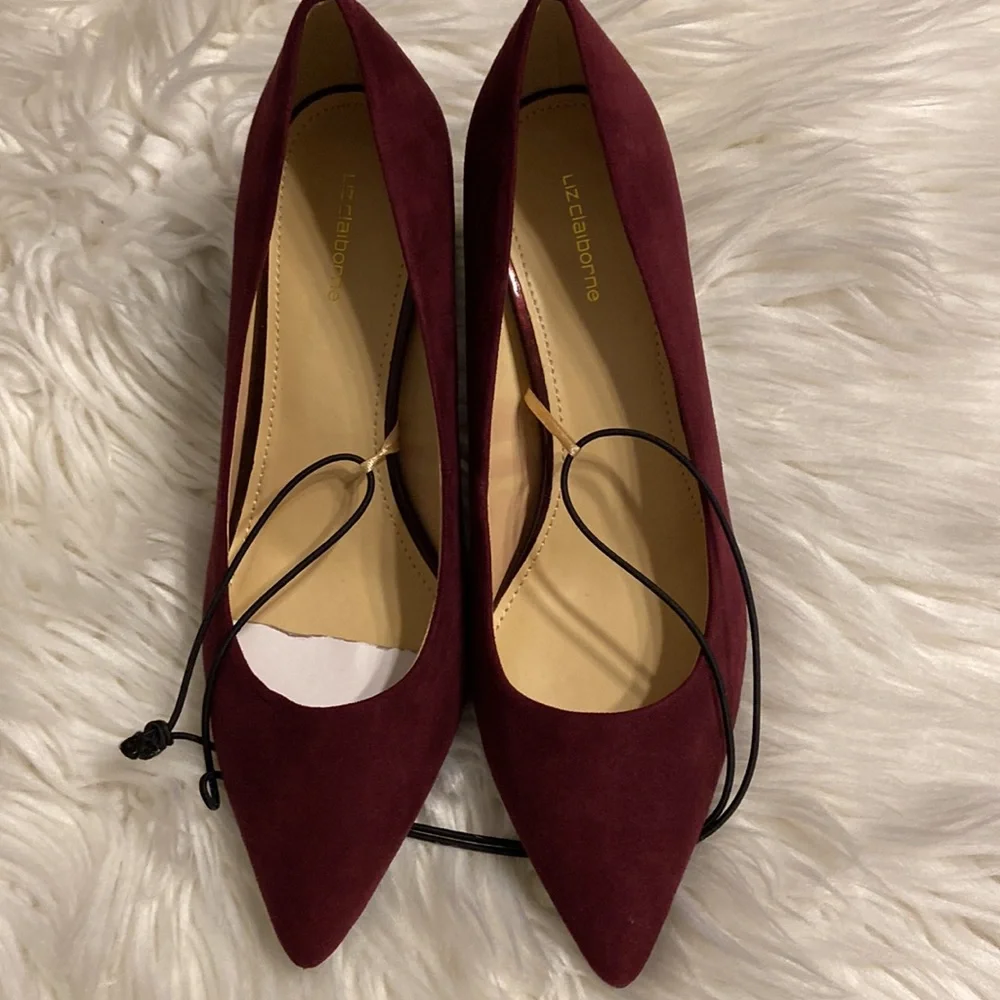 Liz Claiborne very unique women shoes suede and heel 2” size 8M - Picture 11 of 12